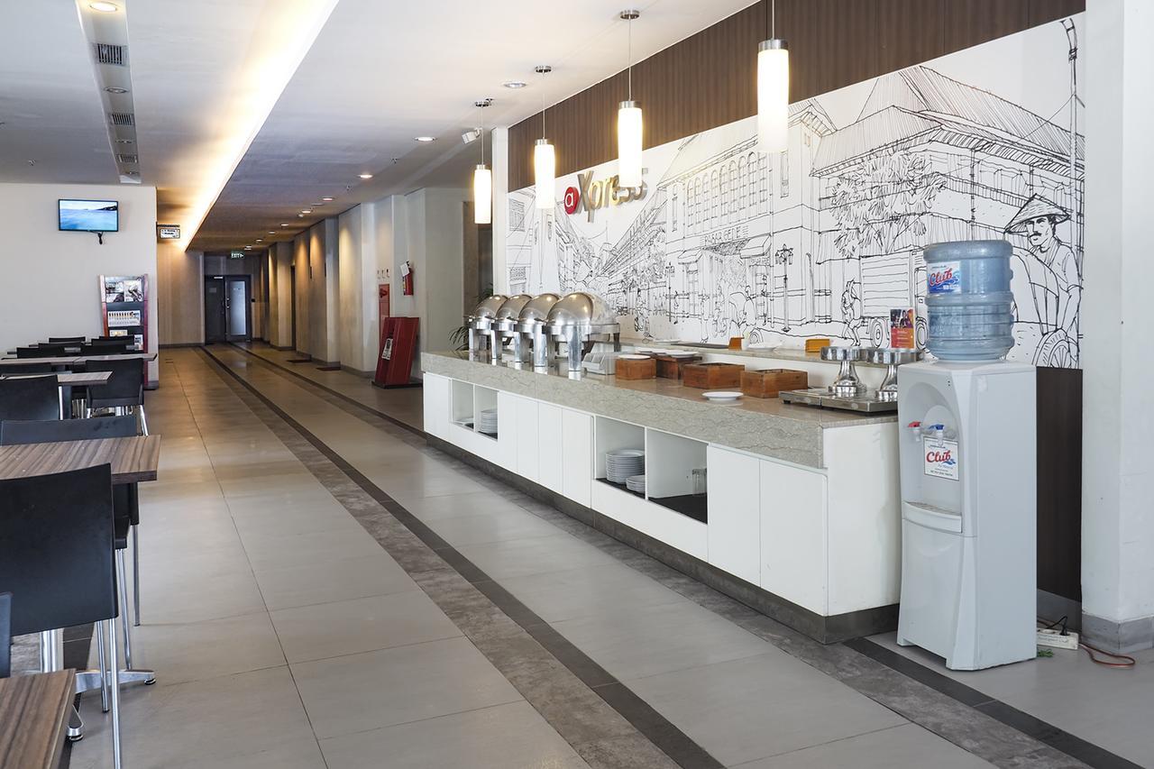 Amaris Sriwedari Hotel